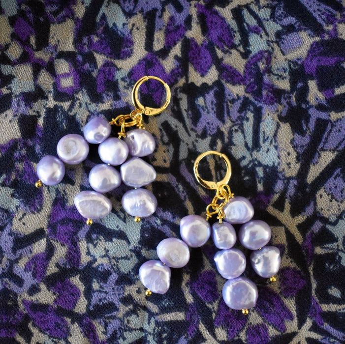 Lilac Pearl Earrings with Minimalist Freshwater Pearls - Samanta Factory