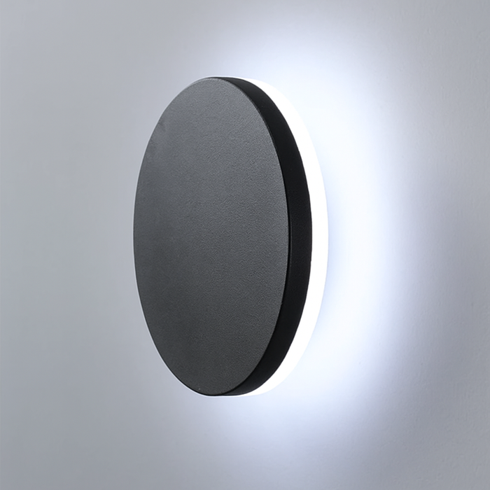 Outdoor Wall Lamp – IP65 Waterproof LED Light for Patios & Entrances