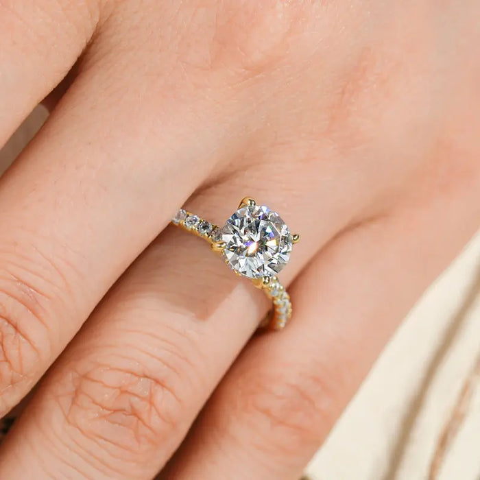 Moissanite Ring – 2ct Round-Cut Solitaire