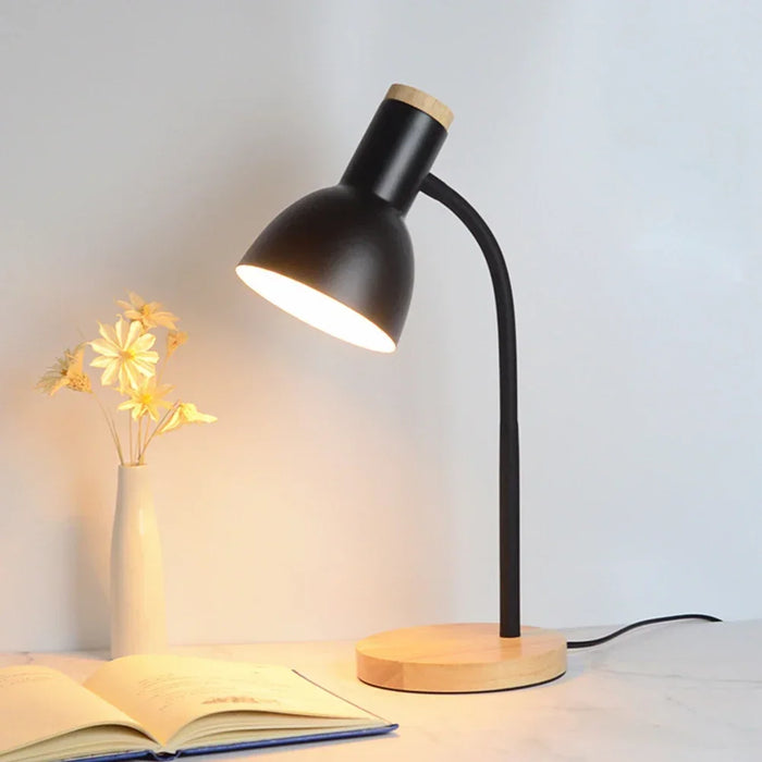Wooden Desk Lamp – Elegant Design with E27 Socket for Soft, Eye-Friendly Lighting - Samanta Factory