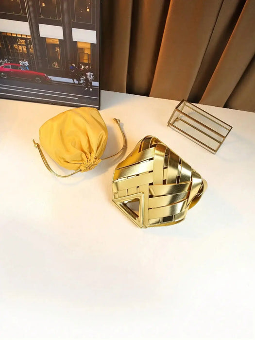 Woven Design Women Handbag, Tote Basket Bag, High-End Niche Inverted Triangle Shaped Fashion Commuter Bag, Casual Style SF