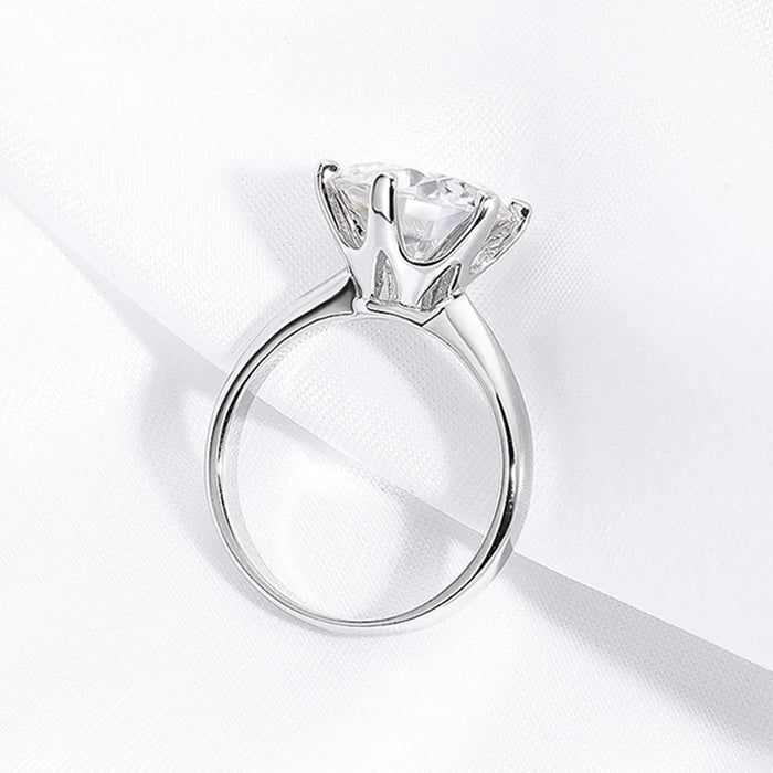 Moissanite Engagement Ring – VVS1 Round Brilliant 925 Silver