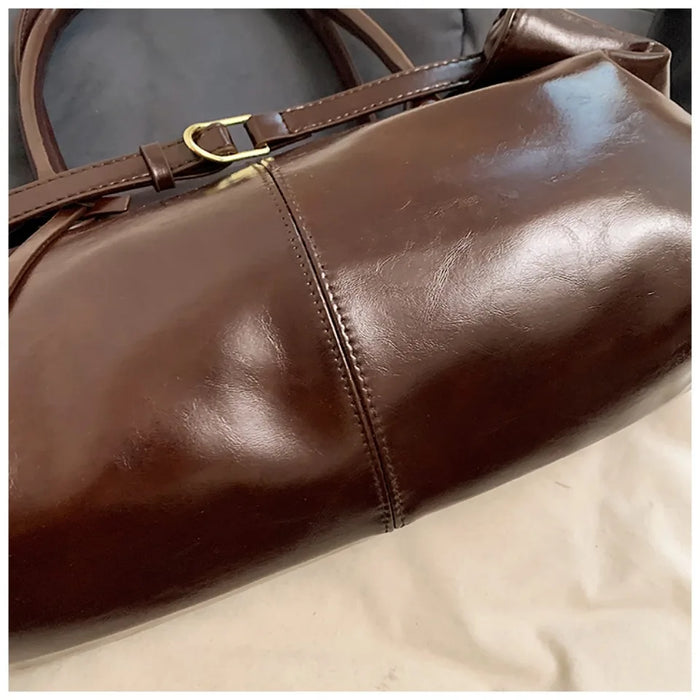 Stylish Vegan Leather Tote Bag with Tassel Detail and Spacious Interior - Samanta Factory