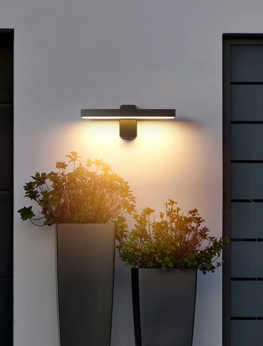 PIR Motion Sensor Wall Lamp – Rotatable, Waterproof IP65 Outdoor LED Light for Garden - Samanta Factory