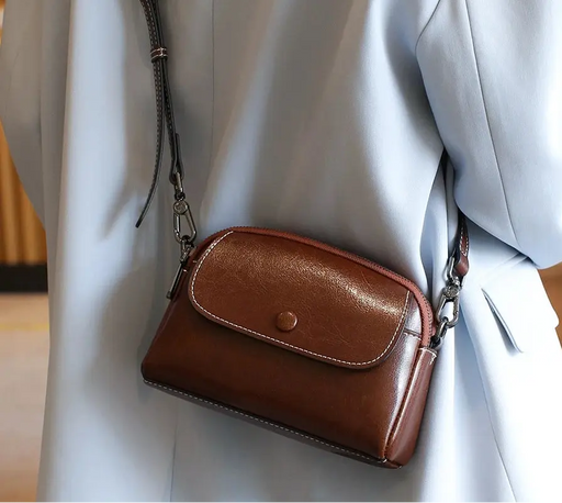Women’s genuine leather shoulder and crossbody bag with soft vintage cowhide design
