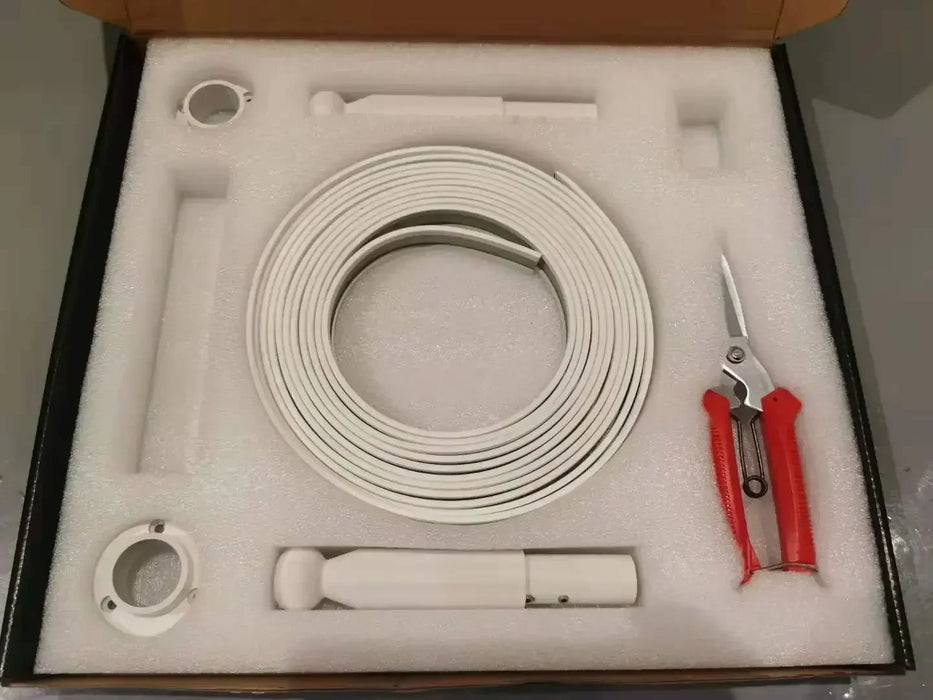 Modern Linear LED Wall Lamp – Black & White Minimalist Skyline Design - Samanta Factory