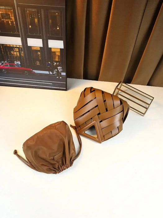 Woven Design Women Handbag, Tote Basket Bag, High-End Niche Inverted Triangle Shaped Fashion Commuter Bag, Casual Style SF