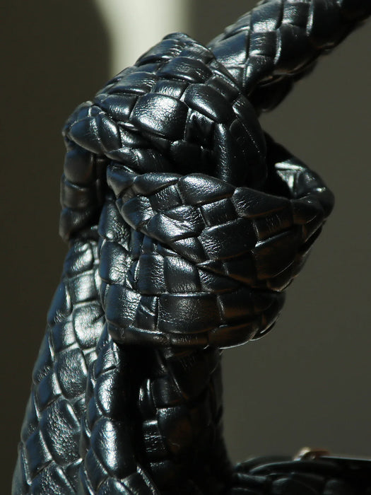 Stylish Structured Handbag for Everyday Fashion & Modern Outfits