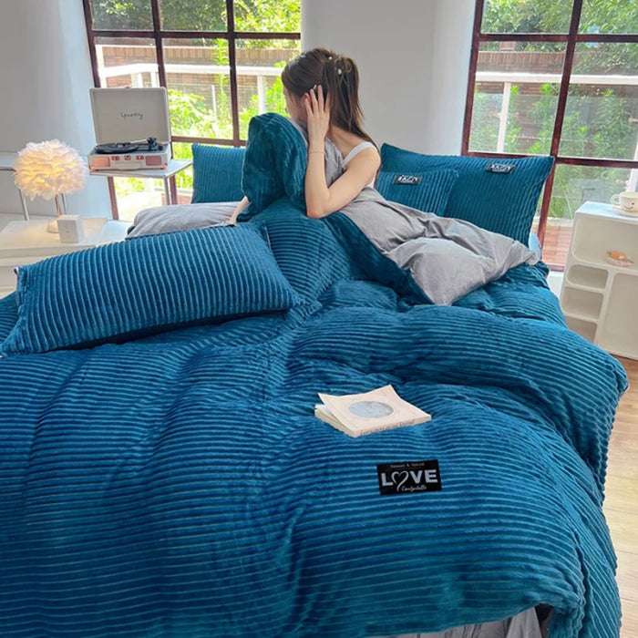 3-Piece Winter Velvet Duvet Cover Set – Soft Warm Fleece with Pillowcases, Twin to King Size" - Samanta Factory