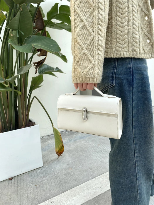 Women’s Leather Baguette Handbag – Minimalist Day Clutch