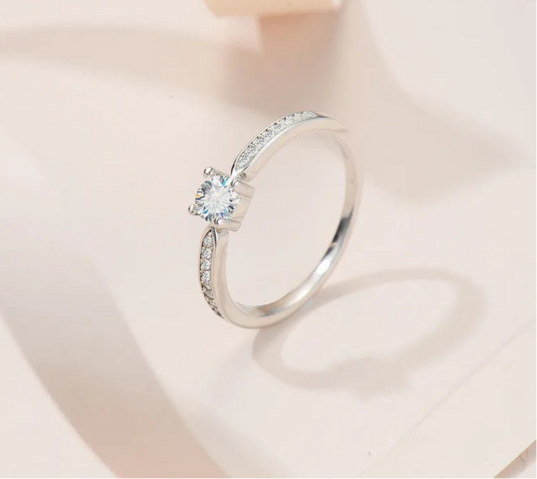 Moissanite Bridal Ring Set – D Color VVS1 Diamond-Tested Shine