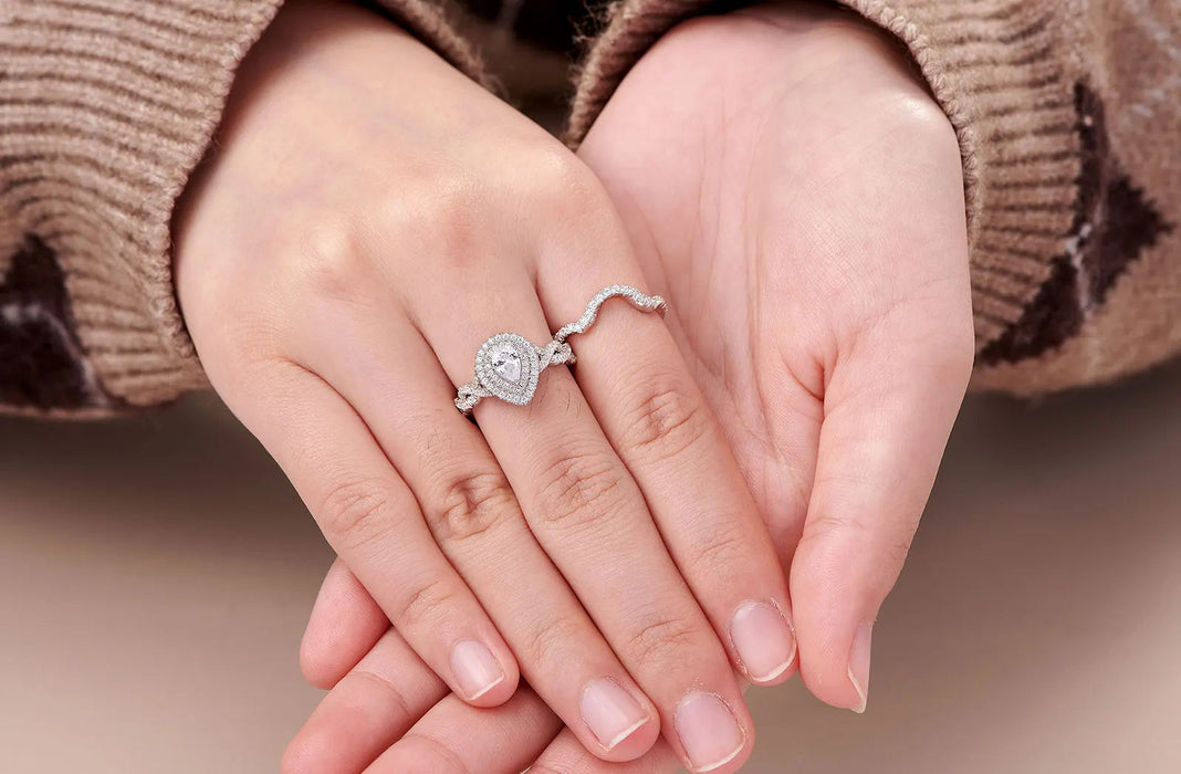 Sterling Silver Bridal Ring Set – Pear Cut Zircon Elegance SF