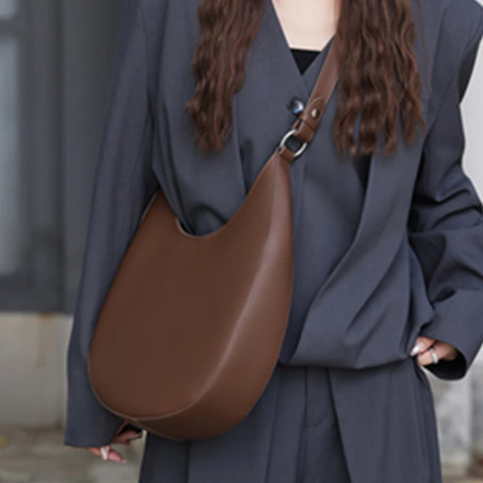 Half-Moon Shoulder Bag – Soft Versatile Leather Handbag for Women - Samanta Factory