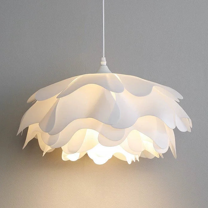 Nordic Pine Cone Pendant Light – White Hand-Knitted Metal Chandelier - Samanta Factory