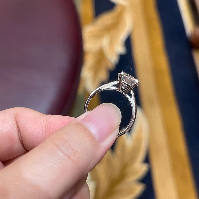 Moissanite Engagement Ring – 2.0ct Round Center Stone