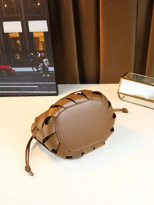 Woven Design Women Handbag, Tote Basket Bag, High-End Niche Inverted Triangle Shaped Fashion Commuter Bag, Casual Style SF