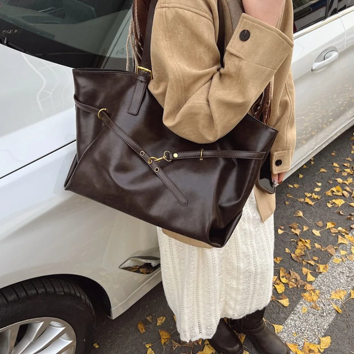 Vintage PU Leather Shoulder Tote – Soft Casual Bag with Lock Closure - Samanta Factory