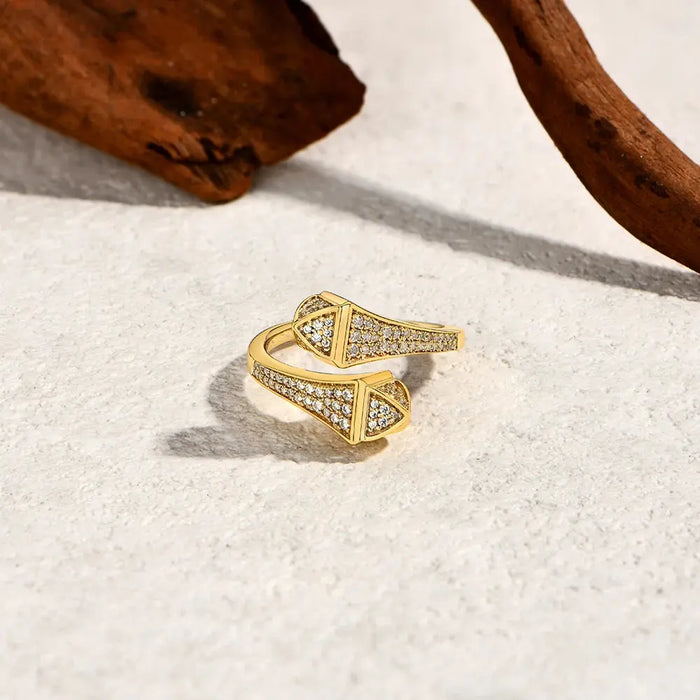 18K gold plated sterling silver snake ring with round D-colour moissanite.