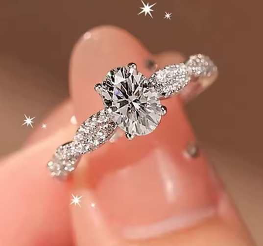 Moissanite Fashion Ring – Platinum-Plated Sparkle for Women