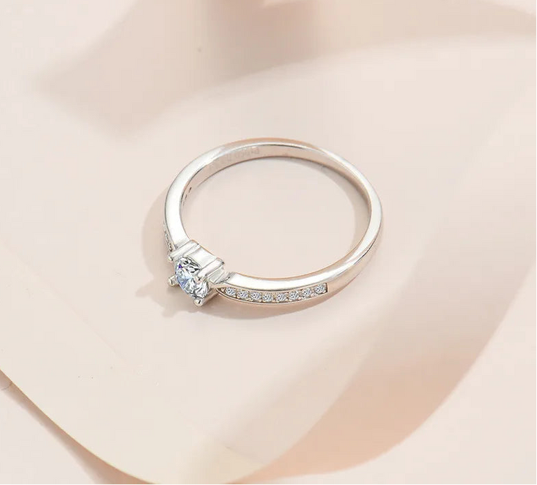 Moissanite Bridal Ring Set – D Color VVS1 Diamond-Tested Shine