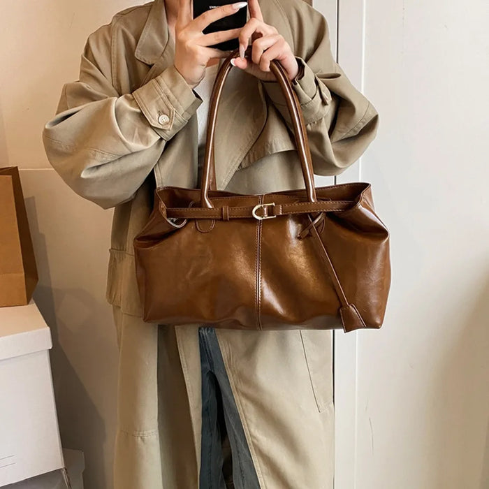 Stylish Vegan Leather Tote Bag with Tassel Detail and Spacious Interior - Samanta Factory