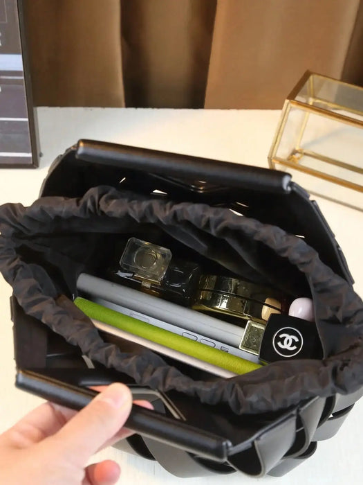 Woven Design Women Handbag, Tote Basket Bag, High-End Niche Inverted Triangle Shaped Fashion Commuter Bag, Casual Style SF