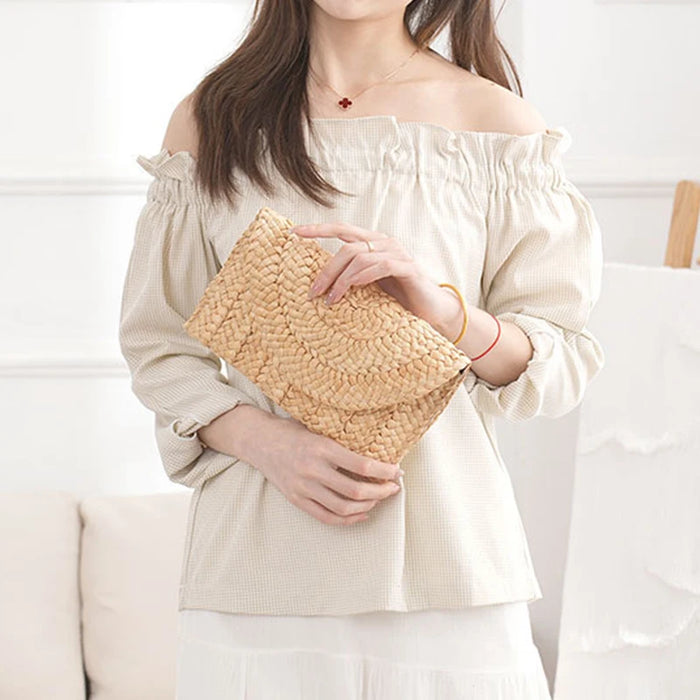 Boho Straw Flap Bag for Women – Hard Shell Summer Handbag with Cover Closure
