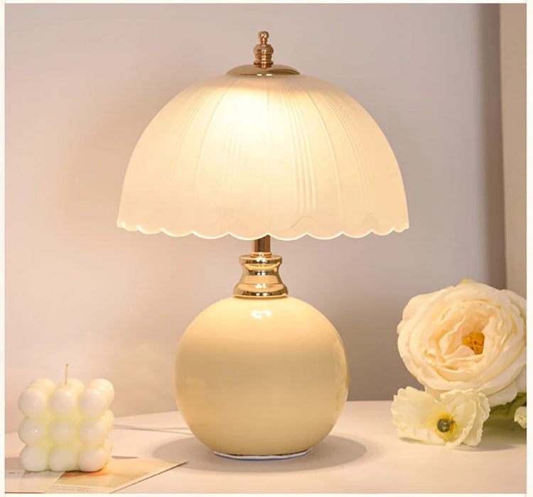 LED Book Light – USB-Powered Ceramic Lamp with Dimmable Color Option