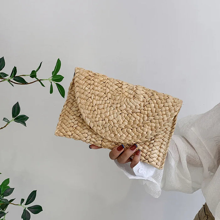 Boho Straw Flap Bag for Women – Hard Shell Woven Handbag for Summer Outings