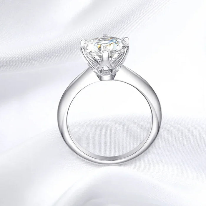 Moissanite Engagement Ring – VVS1 Round Brilliant 925 Silver