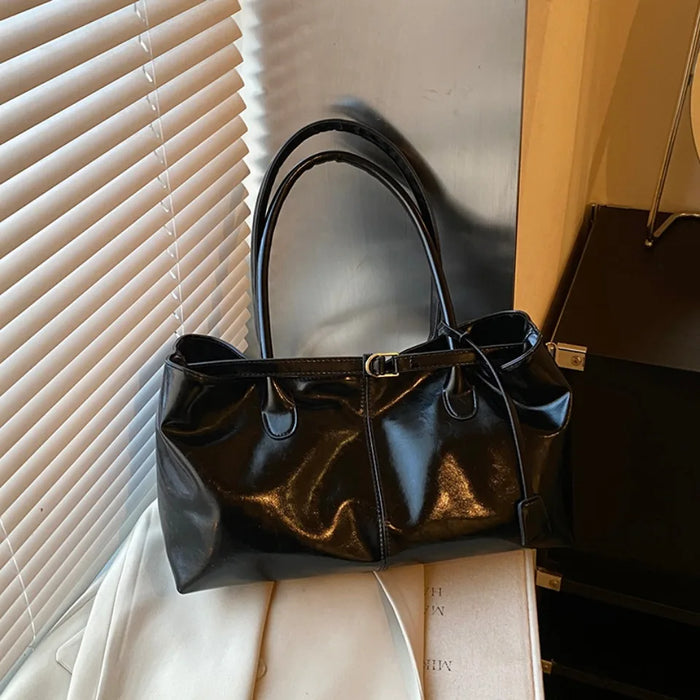Stylish Vegan Leather Tote Bag with Tassel Detail and Spacious Interior - Samanta Factory