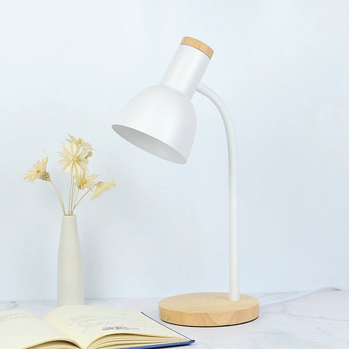 Wooden Desk Lamp – Elegant Design with E27 Socket for Soft, Eye-Friendly Lighting - Samanta Factory