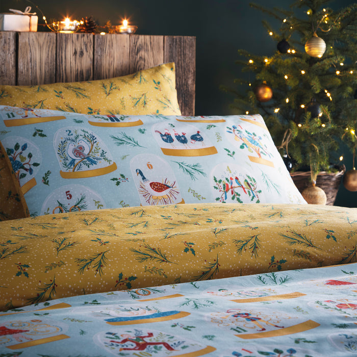 Furn Twelve Days of Christmas Festive Duvet Cover Set