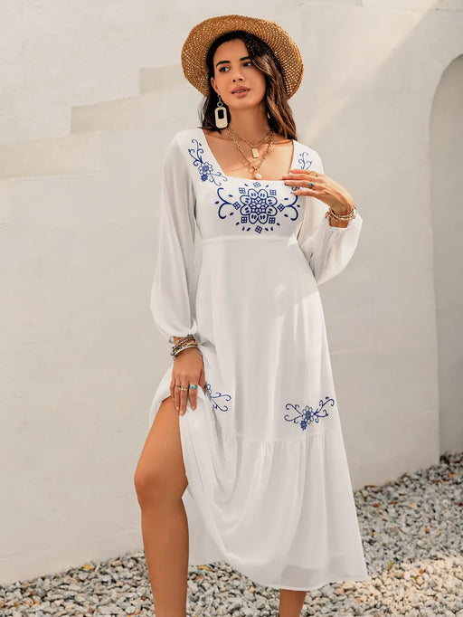 alloon sleeve dress with square neck, fully lined, in a trendy printed design