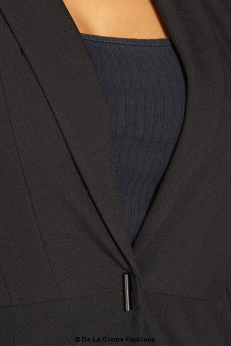 British-Made Black Relaxed Blazer – Smart/Casual Essential