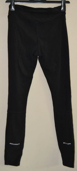 Black women’s compression leggings for gym training