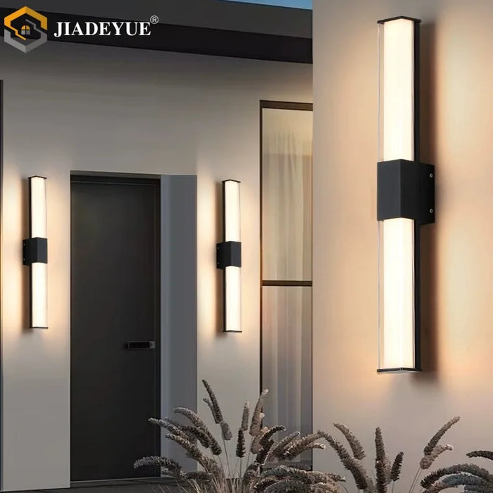 IP54-rated aluminum outdoor wall lamp with dimmable LED lighting for garden, balcony, and garage use