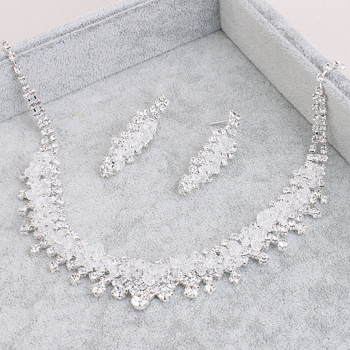 👑 "TikTok’s Bridal Obsession!" Silver Wedding Crown + Chains Set ✨ (From £12!) - Samanta Factory