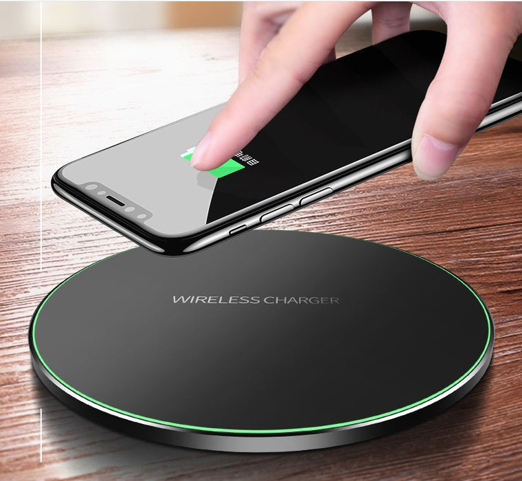 TurboCharge Pro – 15W Qi Wireless Charger for iPhone/Samsung! ⚡📱 - Samanta Factory